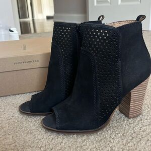 Lucky black open toe booties - size 8